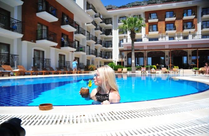 Meril Club Hotel & Spa